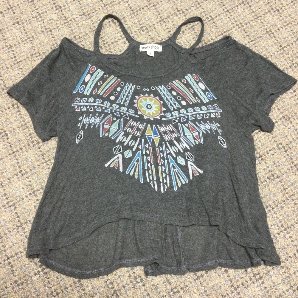 Workshop Off The Shoulder Overlapping Back Gray Tribal Top * Small